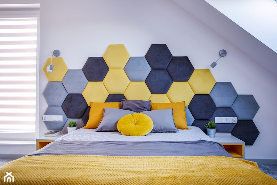 Szaro żółta sypialnia z heksagonami - zdjęcie od dekoton