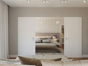 CAFFE LATTE - Duża biała szara sypialnia, styl nowoczesny - zdjęcie od Ludwinowska Studio Architektury