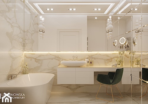 łazienka, jasna, nowoczesna, calacatta, marmur, elegancka, sufit podwieszany, wanna wolnostojąca - zdjęcie od Ludwinowska Studio Architektury