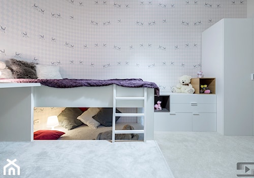 Metamorfoza mieszkania na warszawskim Wilanowie - Średni biały szary pokój dziecka dla dziecka dla nastolatka dla chłopca dla dziewczynki dla rodzeństwa, styl nowoczesny - zdjęcie od StudioGRA