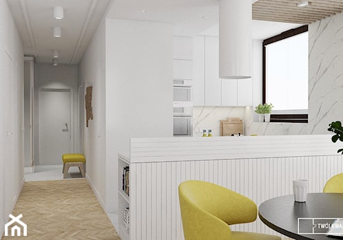 apartament na Wilanowie_strefa dzienna i sypialnie - Mała otwarta biała z zabudowaną lodówką kuchnia w kształcie litery u z oknem, styl nowoczesny - zdjęcie od Twój Kwadrat