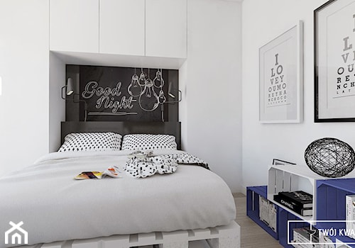 mieszkanie na Wilanowie - Średnia biała czarna sypialnia, styl skandynawski - zdjęcie od Twój Kwadrat
