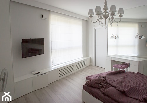 apartament na Wilanowie Warszawa - Średnia biała sypialnia, styl nowoczesny - zdjęcie od Twój Kwadrat