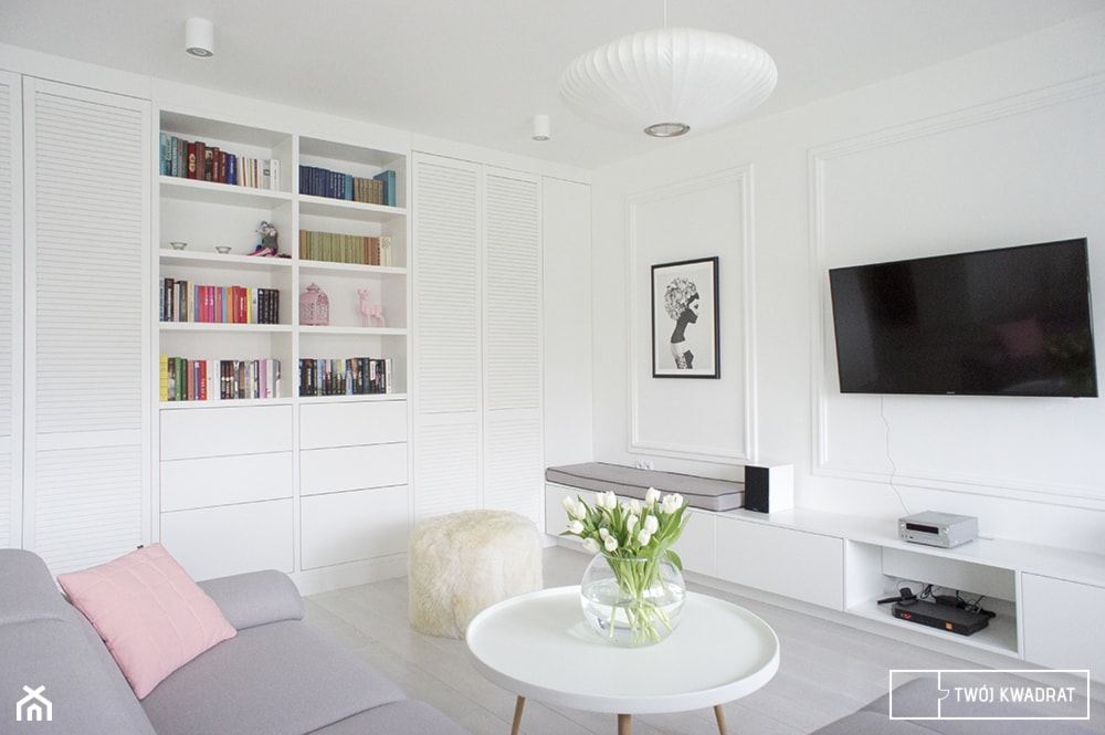 Inspiracja jest kobietą - mieszkanie 75m2 w Warszawie - Średni biały salon, styl nowoczesny - zdjęcie od Twój Kwadrat - Homebook