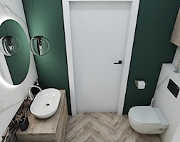 Łazienka z zieloną ścianą - zdjęcie od PureAndGlam - Homebook