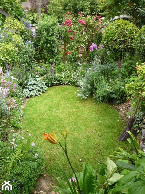 small garden - Ogród - zdjęcie od Marzena