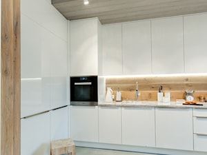 MINIMALISTYCZNY APARTAMENT Z NUTKĄ RETRO - Kuchnia, styl minimalistyczny - zdjęcie od Kruba Design