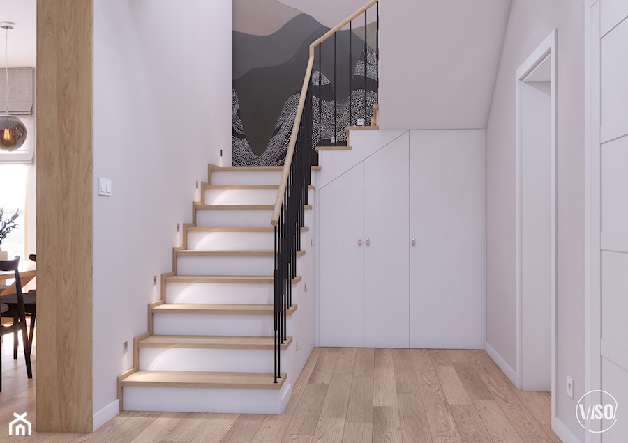 Korytarz i schody w stylu skandynawskim - szafa pod schodami - zdjęcie od VISO Pracownia Projektowa