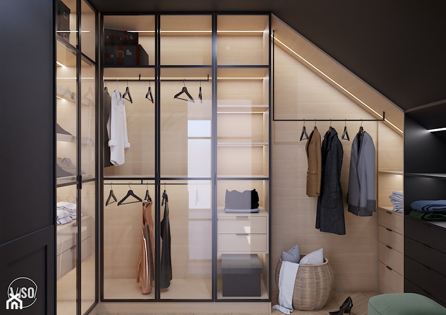 Czarna garderoba z drewnianymi elementami - zdjęcie od VISO Pracownia Projektowa