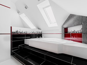 Średnia na poddaszu z punktowym oświetleniem łazienka z oknem, styl nowoczesny - zdjęcie od Radosław Dybała Fotografia