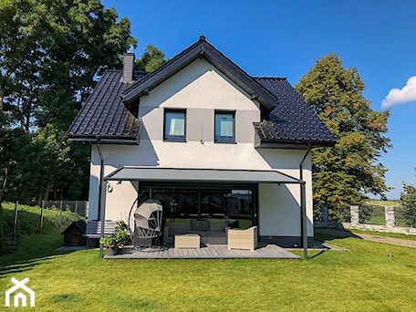 Aranżacje wnętrz - Taras: La Pergoletta Sun & Shadow | Pergola Lantana - LaPergoletta. Przeglądaj, dodawaj i zapisuj najlepsze zdjęcia, pomysły i inspiracje designerskie. W bazie mamy już prawie milion fotografii!