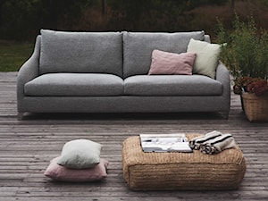 Szara sofa - królowa eleganckich salonów.