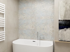 Jasna łazienka z wanną przyścienną - zdjęcie od mou studio