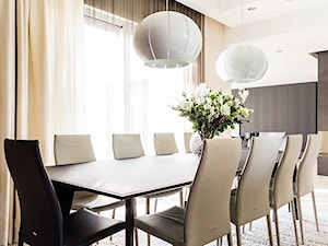 DOM W HAMBURGU - Średnia biała jadalnia jako osobne pomieszczenie, styl nowoczesny - zdjęcie od ASAR projekt