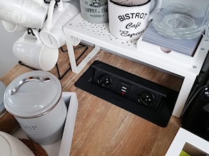 Chowane gniazdka elektryczne i USB chowane w blacie - zdjęcie od Sylwia Jedrysek-Slonina
