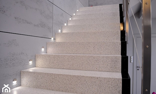tynk mozaikowy schody