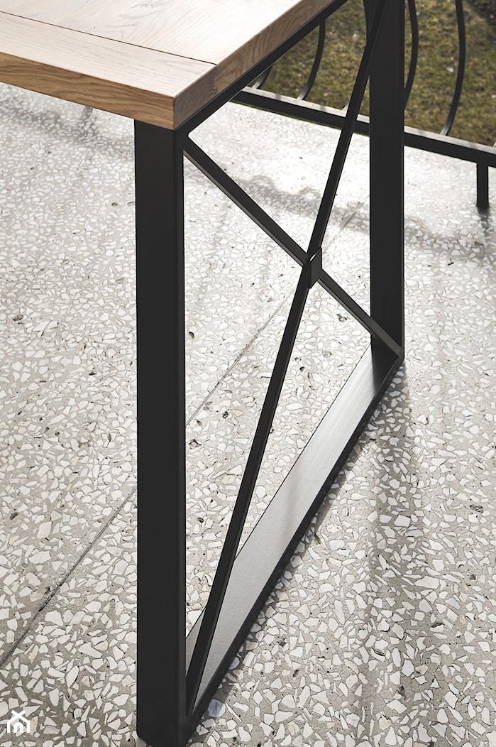 Stół z dębowym blatem - zdjęcie od Turaj Pracownia Stolarska - Homebook
