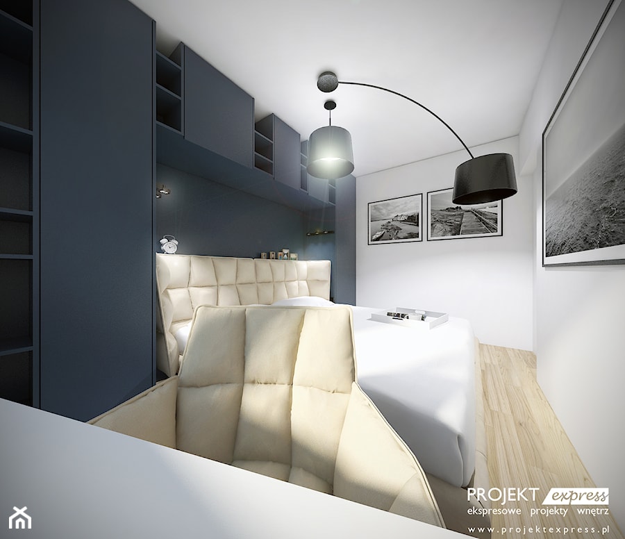 Sypialnia z granatem i beżowym łóżkiem tapicerowanym - zdjęcie od PROJEKT express