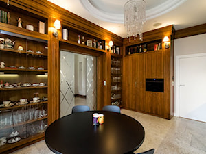 Klasyczne wnętrze domu w Józefowie - Kuchnia, styl tradycyjny - zdjęcie od WOODYOU Sebastian Grabarczyk