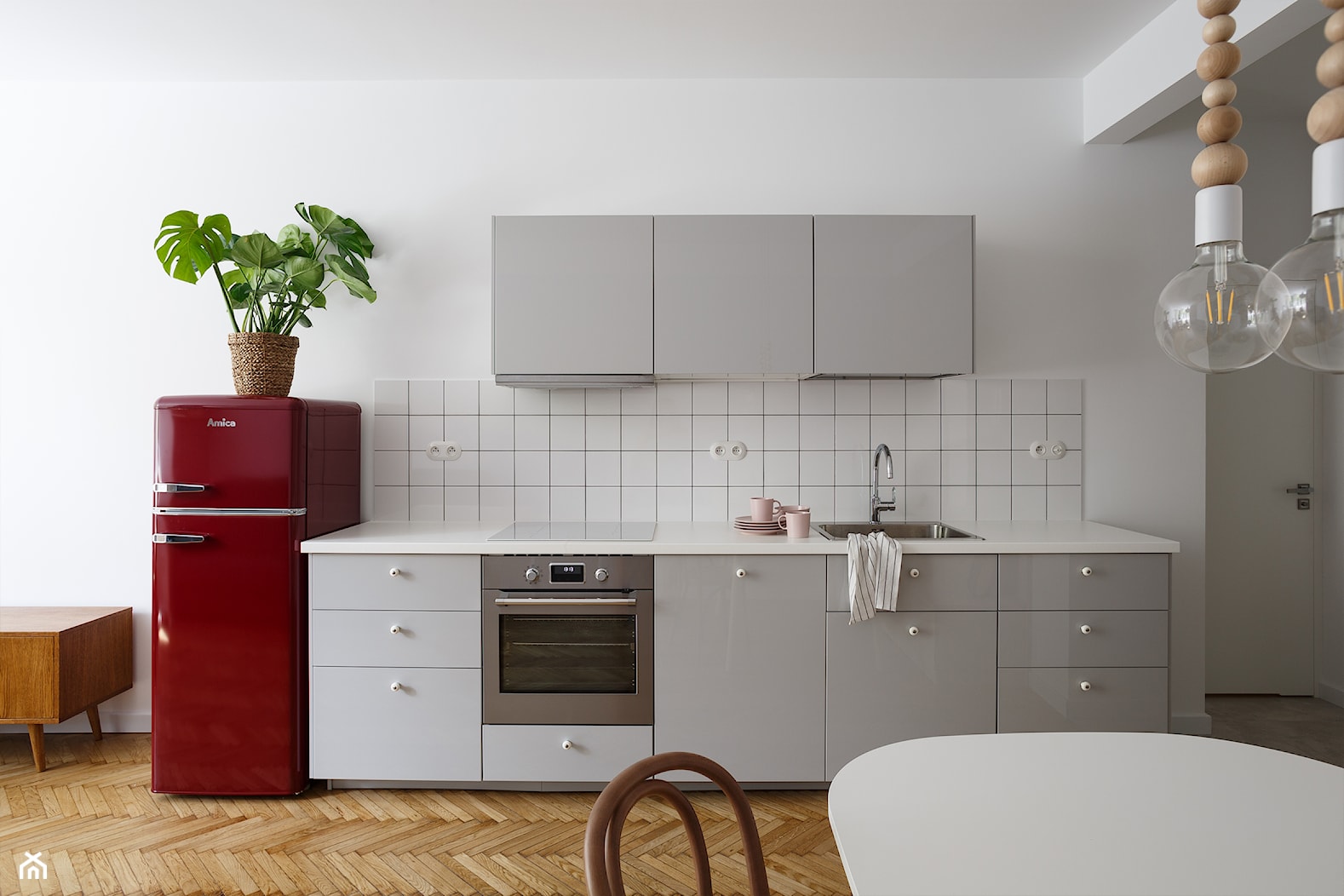 Krupówki - mieszkanie w przedwojennej kamienicy - Kuchnia, styl minimalistyczny - zdjęcie od agatapop_projekty - Homebook