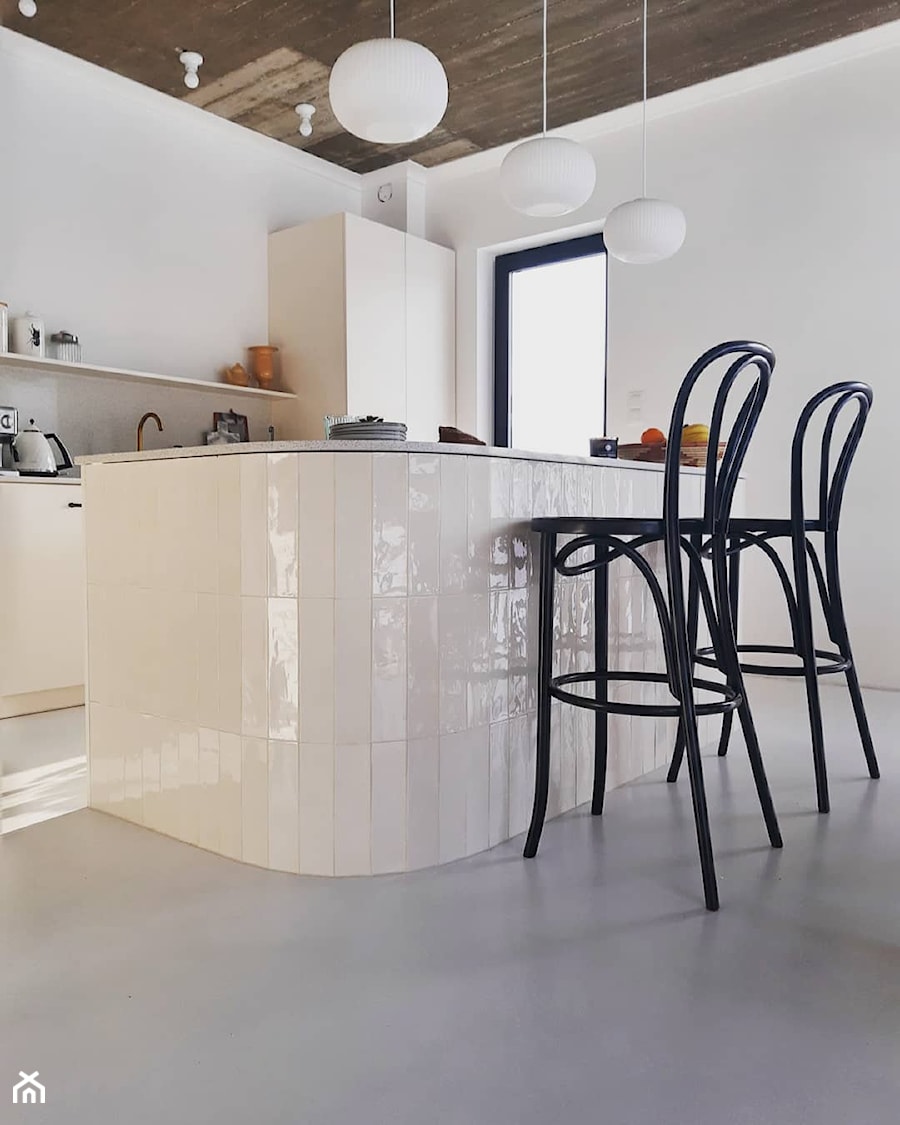 Eklektyczny dom realizacja 2021 - Kuchnia, styl glamour - zdjęcie od PT8 INTERIOR DESIGN Magdalena Lech Biuro projektowania wnętrz
