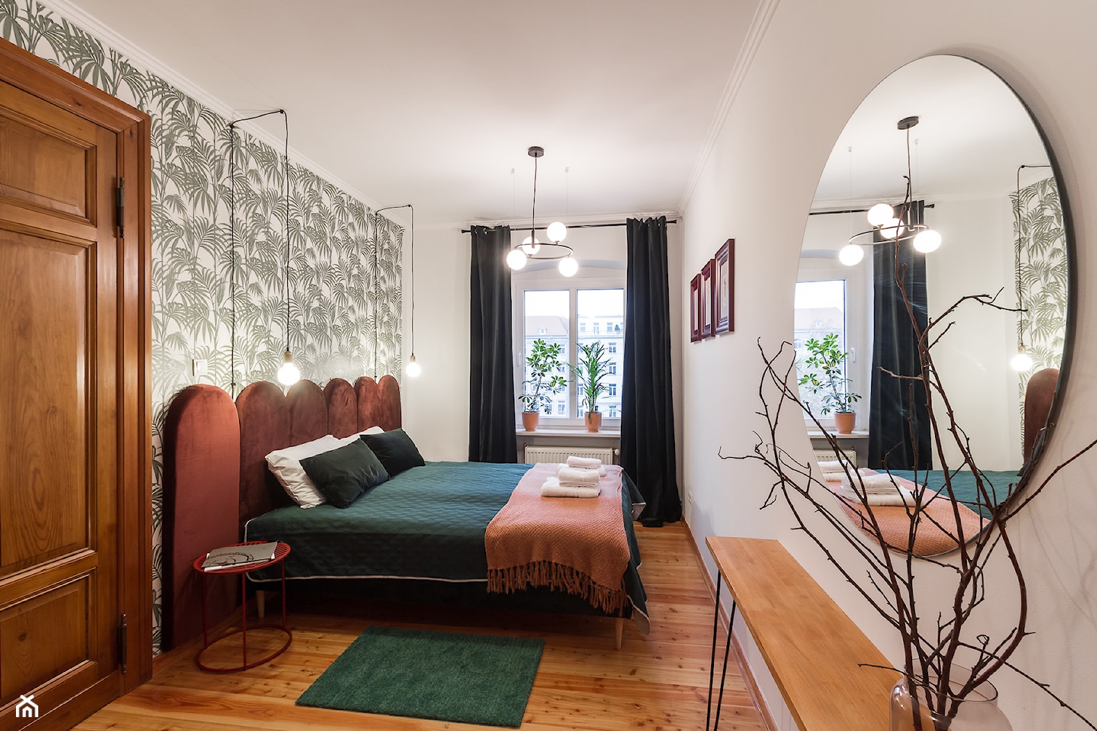 Sypialnia w mieszkaniu w poznańskiej kamienicy - zdjęcie od HouseStudio | projektowanie wnętrz | home staging - Homebook