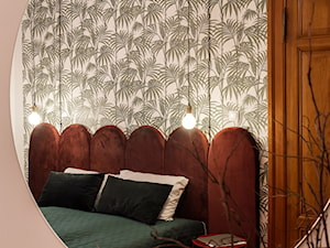 Sypialnia w mieszkaniu w poznańskiej kamienicy - zdjęcie od HouseStudio | projektowanie wnętrz | home staging