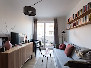 Salon z kącikiem do pracy - zdjęcie od HouseStudio | projektowanie wnętrz | home staging