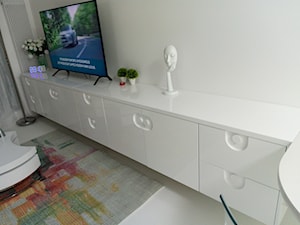 Salon, styl minimalistyczny - zdjęcie od Globinit Rzeszów