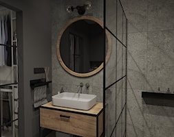 szara łazienka z otwartym prysznicem przy sypialni - zdjęcie od Studio Projektowe Łowicz - Homebook