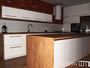 Elegancka kuchnia biały połysk - Kuchnia, styl nowoczesny - zdjęcie od MODERN WIT