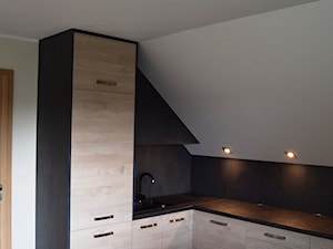 Kuchnia na poddaszu - Kuchnia, styl minimalistyczny - zdjęcie od MODERN WIT