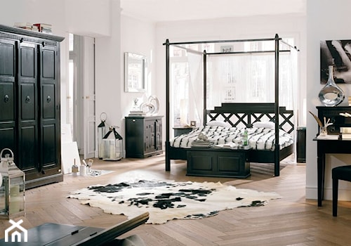 Duża biała z biurkiem sypialnia, styl tradycyjny - zdjęcie od sfmeble.pl