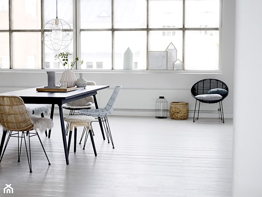 Rattan - Średnia biała jadalnia jako osobne pomieszczenie, styl minimalistyczny - zdjęcie od sfmeble.pl