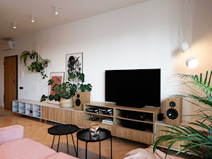 Mieszkanie w stylu amsterdamskim -salon. - zdjęcie od MILK/DESIGNS ARCHITEKTURA&WNĘTRZA