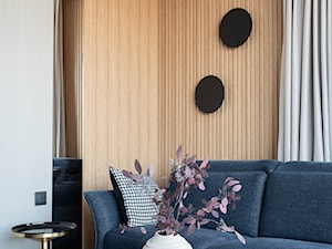 Eleganckie mieszkanie w bloku - Salon, styl nowoczesny - zdjęcie od Pracownia projektowa Ideovo