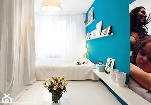 Mieszkanie - "Vintage z Edwardem" - Mała niebieska sypialnia, styl vintage - zdjęcie od OSOM.