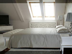 Dwupoziomowy apartament - Sypialnia, styl glamour - zdjęcie od M DESIGN - projektowanie i aranżacja wnętrz