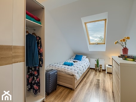 Aranżacje wnętrz - Sypialnia: Apartament Rynek - Sypialnia - Fotograf wnętrz Krynica. Przeglądaj, dodawaj i zapisuj najlepsze zdjęcia, pomysły i inspiracje designerskie. W bazie mamy już prawie milion fotografii!