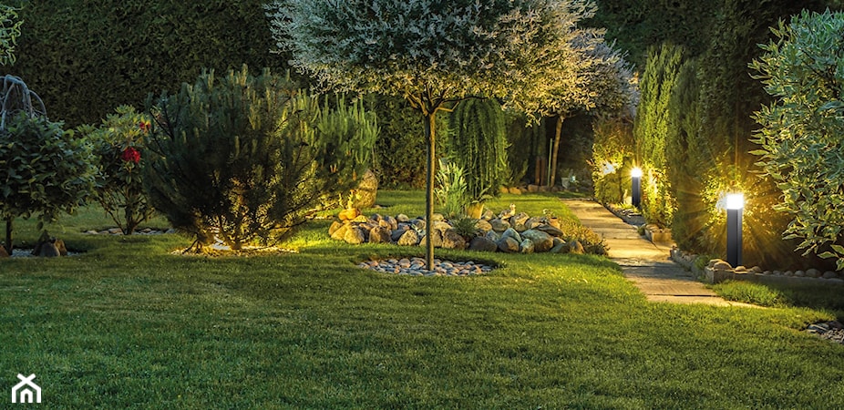 Oświetlenie ogrodu – co musisz wiedzieć? 9 porad i wskazówek, które warto znać