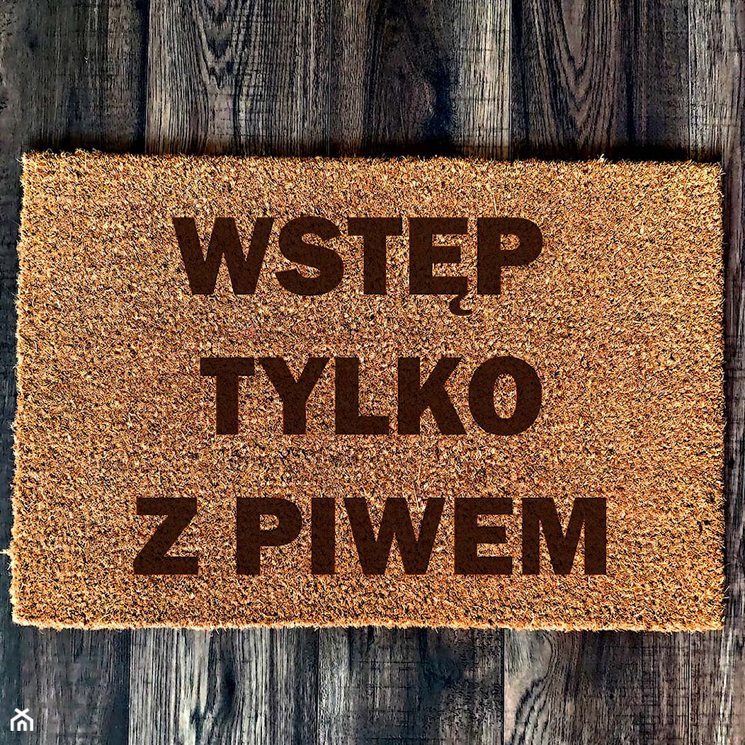 "Wstęp tylko z piwem" Wycieraczka kokosowa - zdjęcie od Giftgravity - Homebook