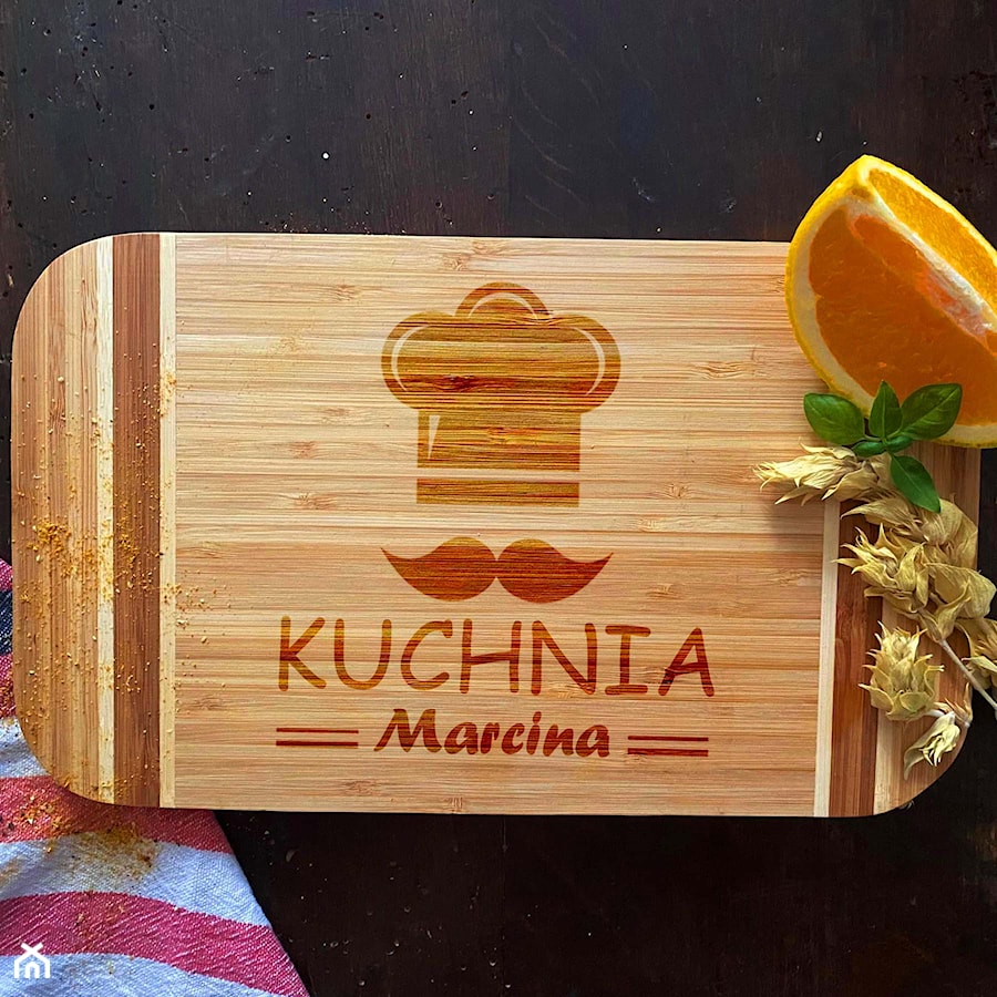 „Kuchnia ...” Bambusowa deska kuchenna personalizowana - zdjęcie od Giftgravity