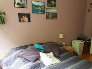 Sypialnia obecnie - widok na ścianę z łóżkiem od strony okna - zdjęcie od klaryska