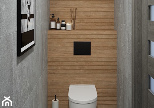 toaleta pod schodami szara z płytkami drewnopodobnymi - zdjęcie od Projekt NiRo