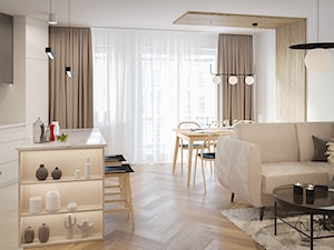 przytulny jasny salon z kremowymi dodatkami i drewnem, lamele na suficie - zdjęcie od Projekt NiRo