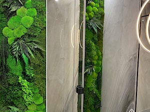 Ściana z mchu i roślin stabilizowanych w łazience - Gliwice