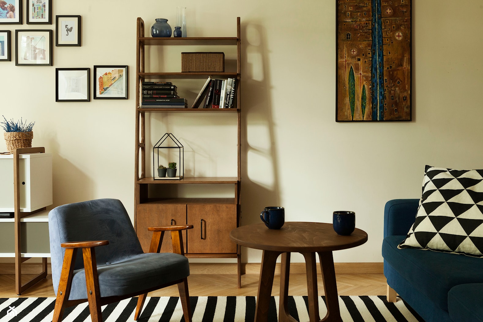 Salon w stylu skandynawski vintage - zdjęcie od Plywood Project - Homebook