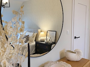 Transitional modern bedroom - zdjęcie od W Stylu. Justyna Sońta