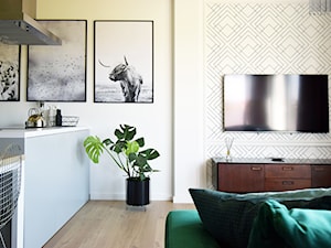Soft loft - Mały biały salon z kuchnią z jadalnią, styl skandynawski - zdjęcie od KOLORUM