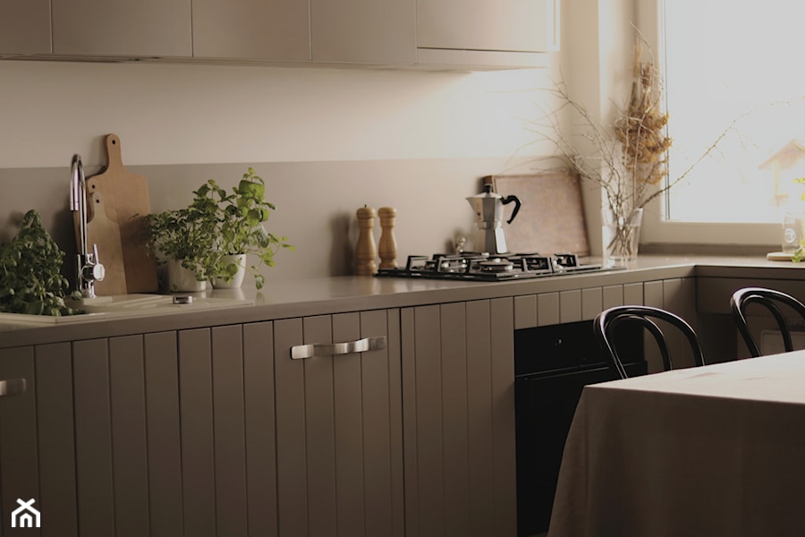 Klimatyczne mieszkanie w Białymstoku - Kuchnia, styl vintage - zdjęcie od JENO Pracownia Projektowania Naturalnego